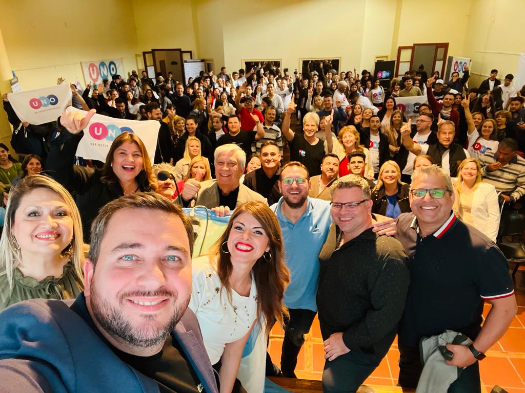 Con guiños de presidenciables de JxC, el partido evangélico “UNO” realizó su plenario en Paraná Con guiños de presidenciables de JxC, el partido evangélico “UNO” realizó su plenario en Paraná