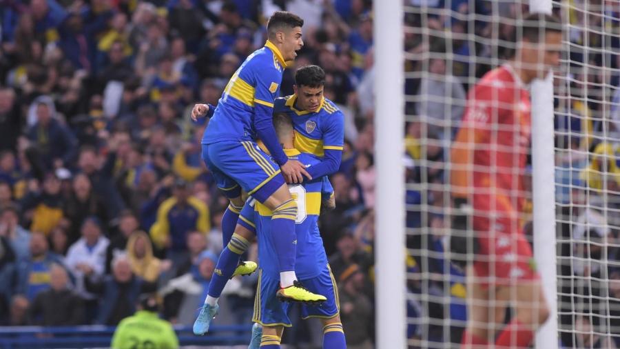 Boca derrotó a Aldosivi y recuperó la punta de la Liga