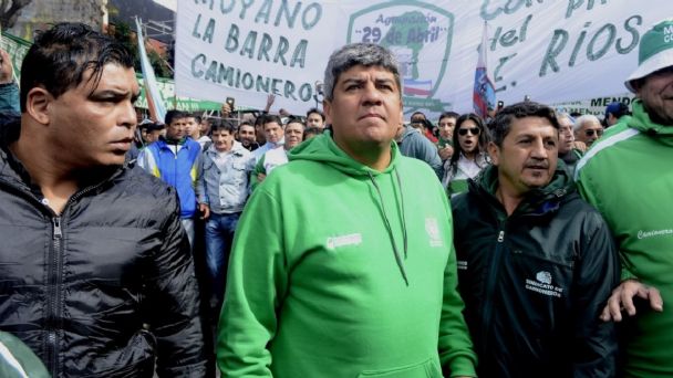 Camioneros piden 131% de aumento salarial en la reanudación de la paritaria