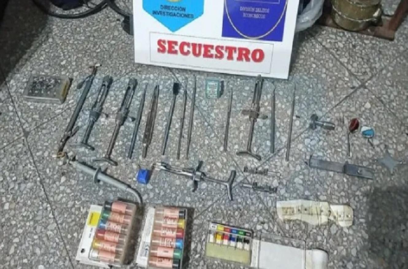 Descubrieron un consultorio odontológico clandestino en Paraná Descubrieron un consultorio odontológico clandestino en Paraná