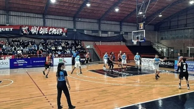 Echagüe le sacó el invicto a Colón