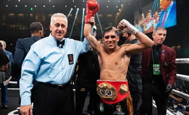 El argentino Martínez defendió su corona ante Ancajas El argentino Martínez defendió su corona ante Ancajas
