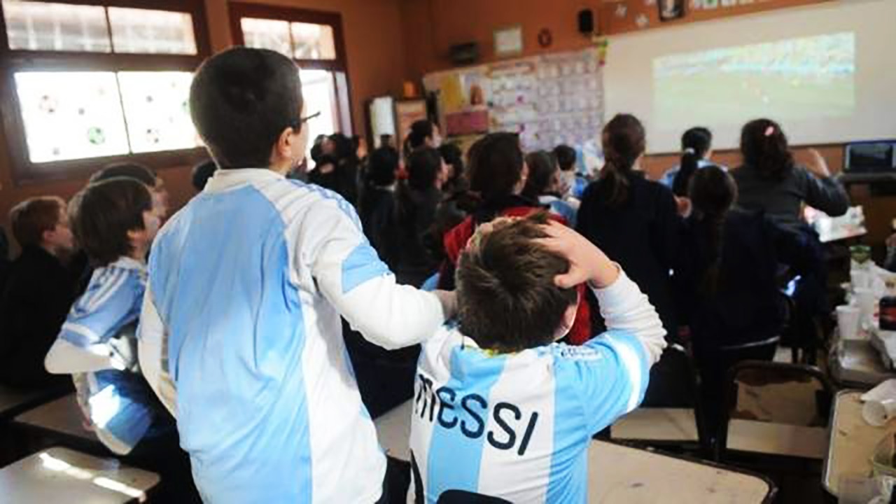 Las escuelas podrán seguir los partidos de Argentina en el mundial