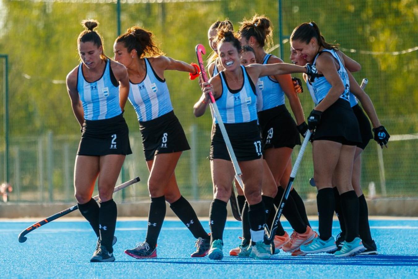 Las Leonas golearon a Chile y aseguraron la punta en los Juegos Suramericanos Las Leonas golearon a Chile y aseguraron la punta en los Juegos Suramericanos