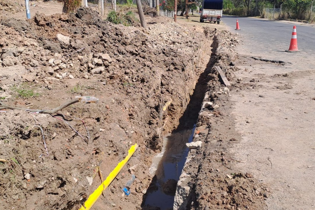 Continúa la renovación de la red de agua potable