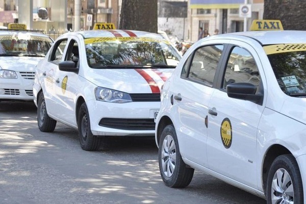 Aumentó la tarifa de taxis en Paraná