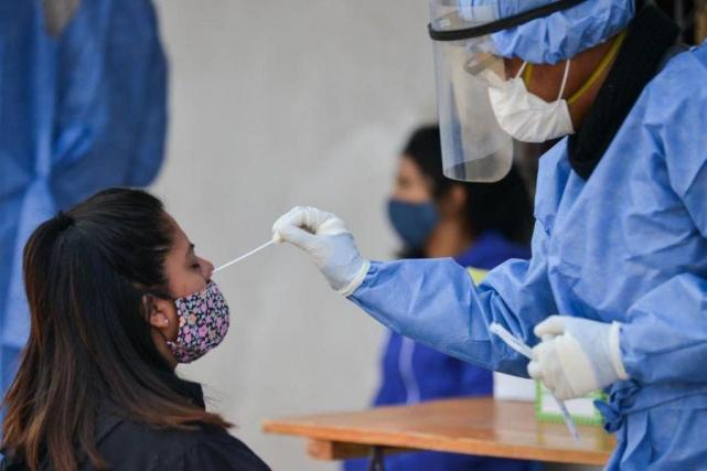 Reportan 2.935 contagios de coronavirus en el país: Entre Ríos sumó 33 casos Reportan 2.935 contagios de coronavirus en el país: Entre Ríos sumó 33 casos