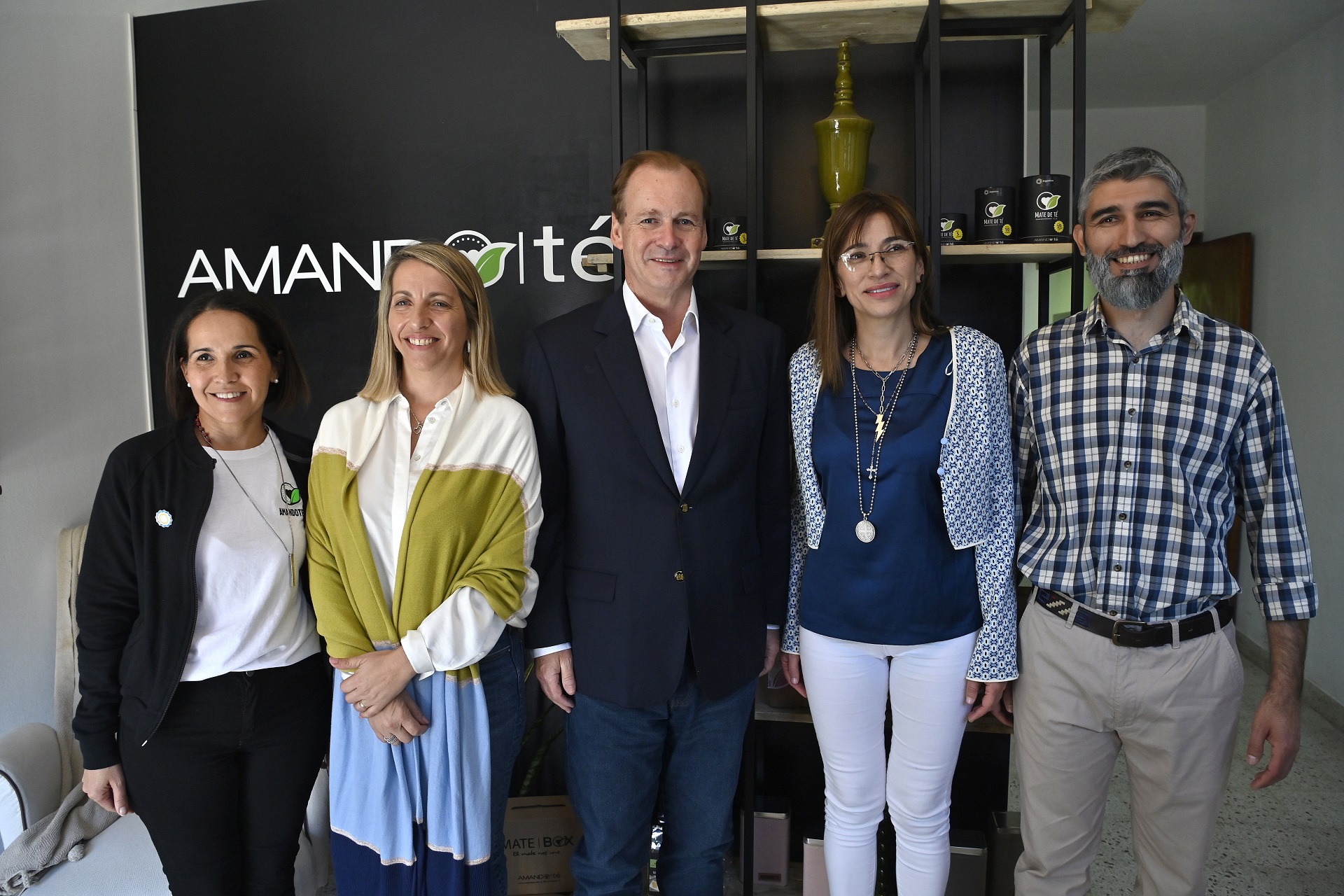 Bordet y Stratta visitaron un emprendimiento que proyecta exportar su producción Bordet y Stratta visitaron un emprendimiento que proyecta exportar su producción