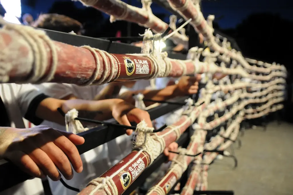 El salame más largo del mundo mide más de 180 metros y es argentino
