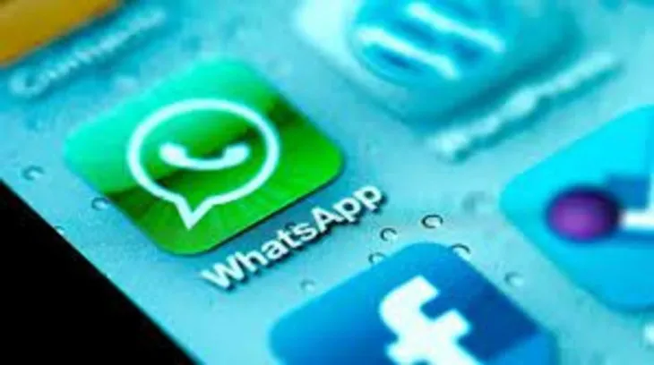 Facebook y WhatsApp planean «miles» de despidos en todo el mundo Facebook y WhatsApp planean «miles» de despidos en todo el mundo