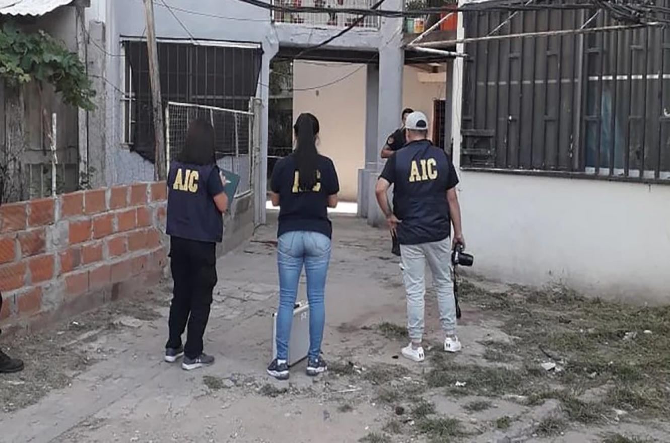 Rosario, tierra de nadie, ejecutaron a dos menores con ametralladora