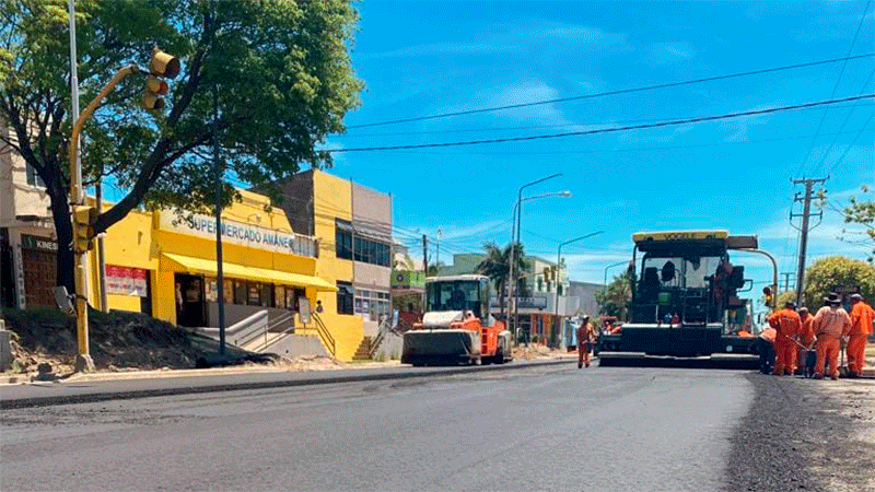 Este domingo pavimentan un tramo de Avenida Zanni