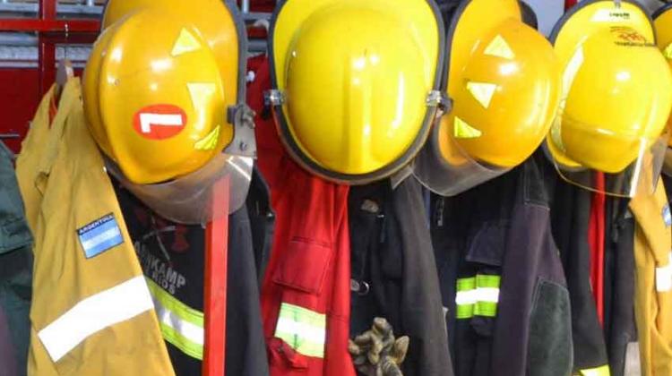 Bomberos voluntarios de Entre Ríos se declararon en alerta y movilización Bomberos voluntarios de Entre Ríos se declararon en alerta y movilización