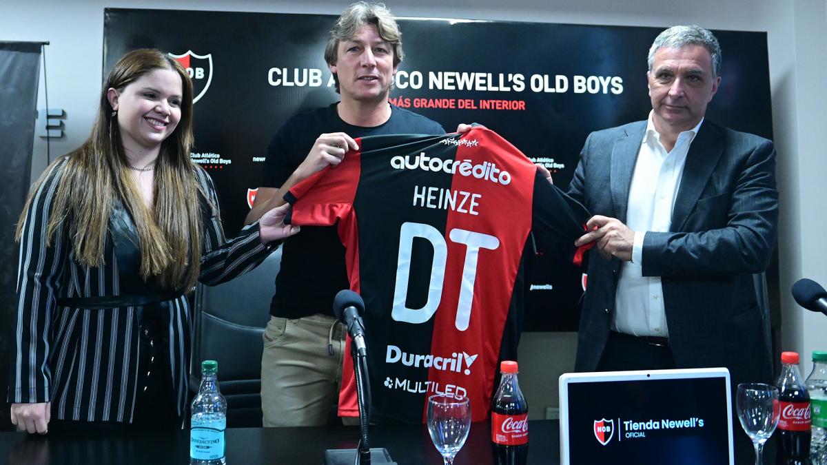 Gabriel Heinze oficializó su llegada como nuevo entrenador de Newell’s Gabriel Heinze oficializó su llegada como nuevo entrenador de Newell’s