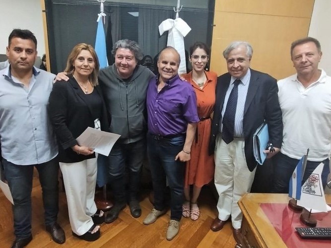 Dos partidos se suman al armado de Milei en Entre Ríos Dos partidos se suman al armado de Milei en Entre Ríos
