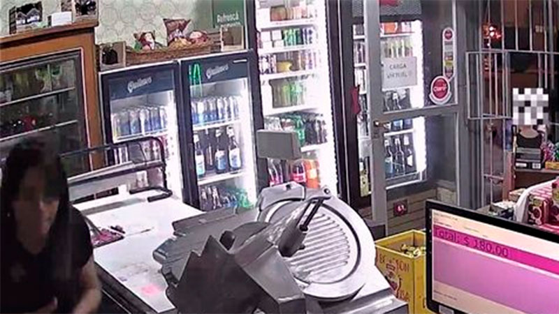 Balearon a una nena de 6 años que estaba comprando en un kiosco