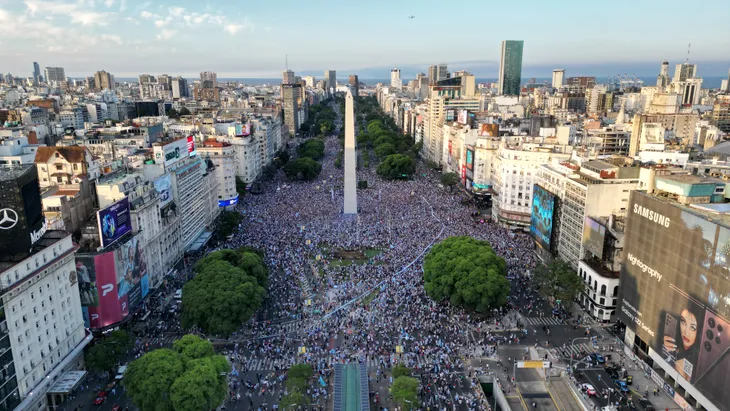 De Ushuaia a la Quiaca: los festejos de la hinchada argentina tras la victoria ante Croacia De Ushuaia a la Quiaca: los festejos de la hinchada argentina tras la victoria ante Croacia
