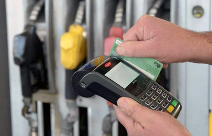 Estaciones de servicio podrían dejar de tomar pagos con tarjetas de crédito