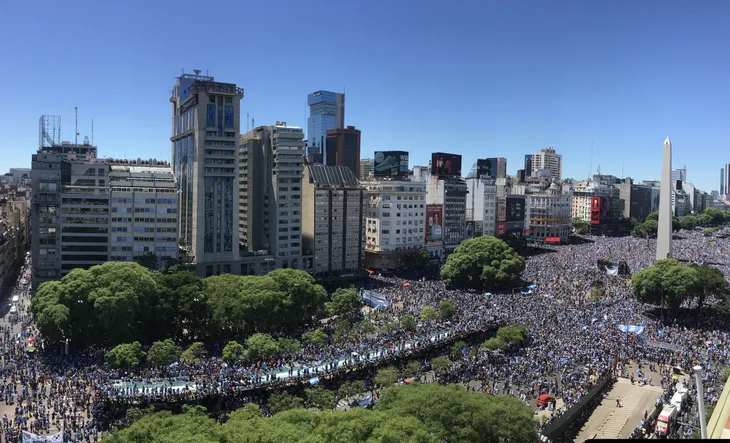 Más de cinco millones de hinchas salieron a las calles a agradecerle a la Scaloneta por la Copa del Mundo