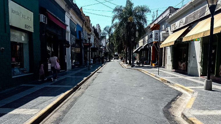 Habilitarán el tránsito en el tramo de calles Cervantes y Uruguay de la Peatonal