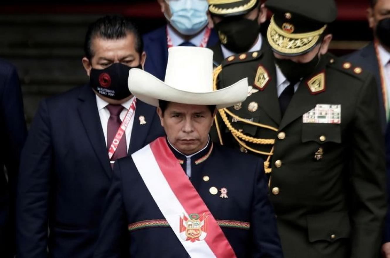 Perú: Castillo fue destituido tras intentar disolver el Congreso Perú: Castillo fue destituido tras intentar disolver el Congreso