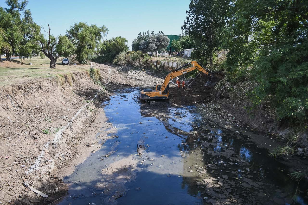 Avanza la obra de sistematización del arroyo Las Viejas Avanza la obra de sistematización del arroyo Las Viejas