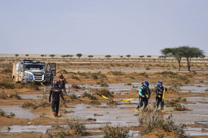Dakar Van den Brink
