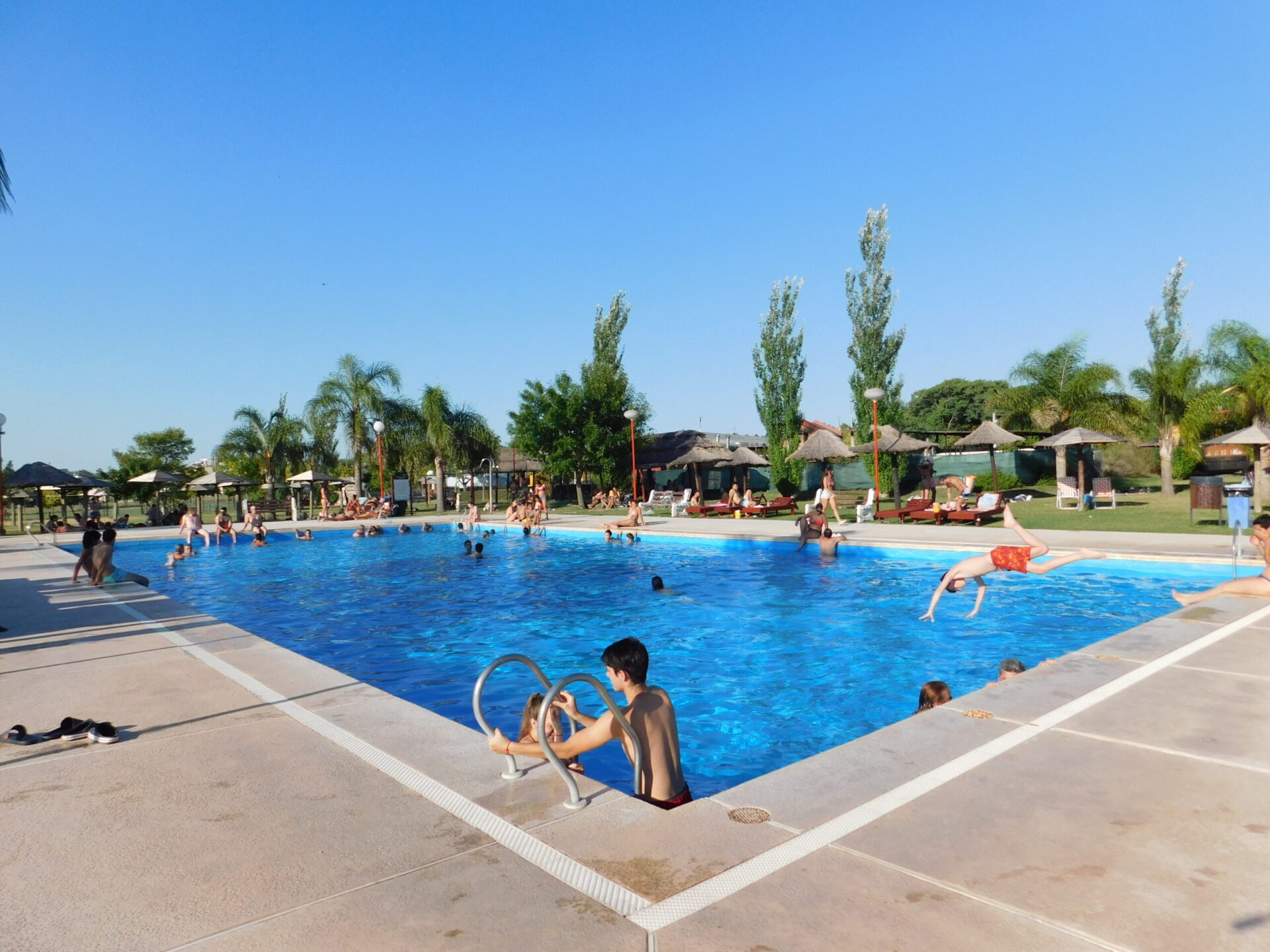 Disfrutá de este verano en el Complejo de Piletas Municipal de Oro Verde Disfrutá de este verano en el Complejo de Piletas Municipal de Oro Verde