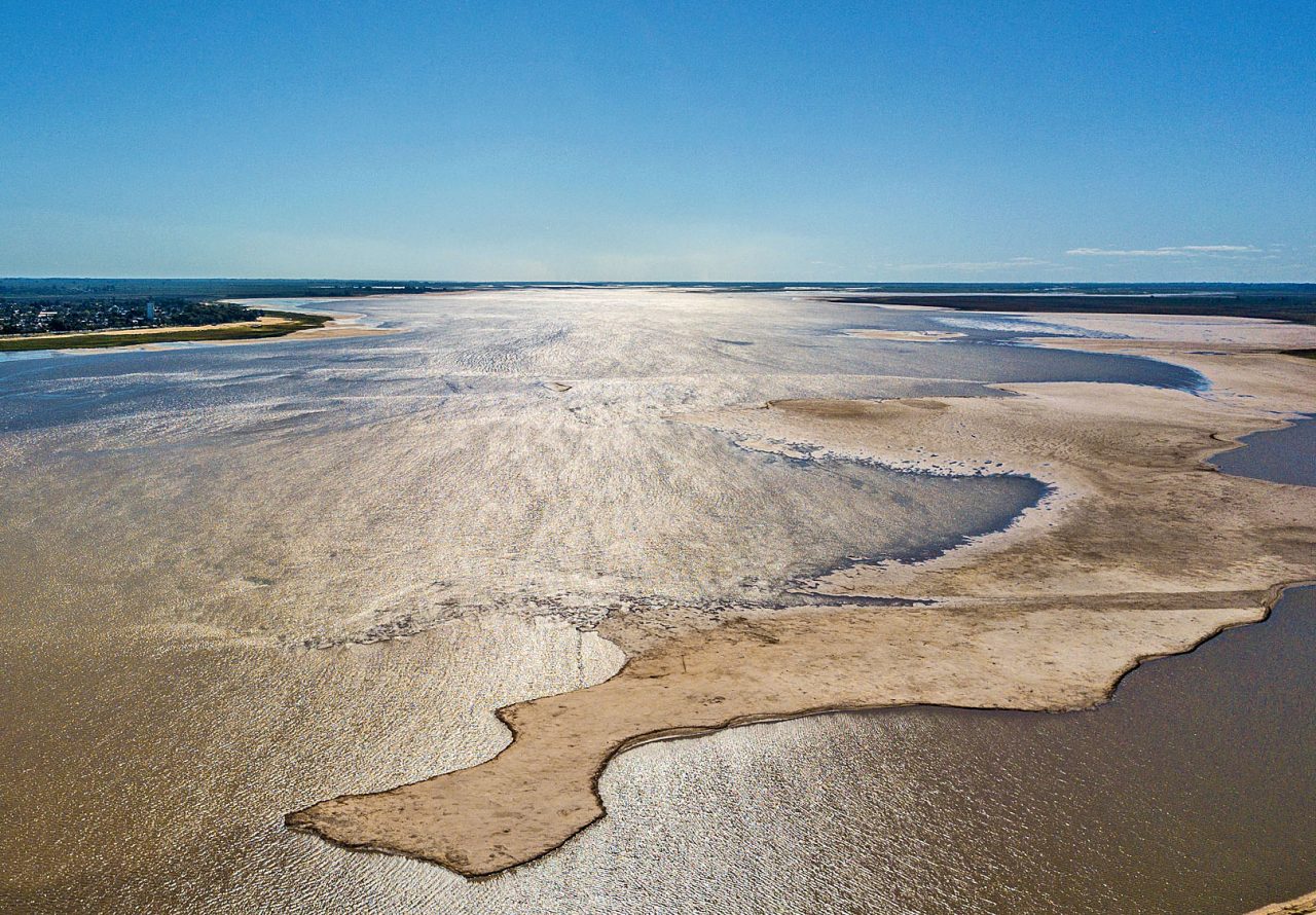 Advierten que es “preocupante” la bajante del Río Paraná Advierten que es “preocupante” la bajante del Río Paraná