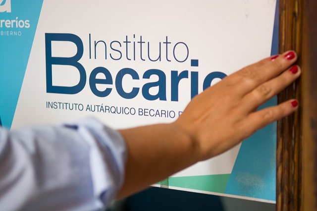 El Instituto Becario benefició a más de 45 mil estudiantes entrerrianos durante 2022 El Instituto Becario benefició a más de 45 mil estudiantes entrerrianos durante 2022