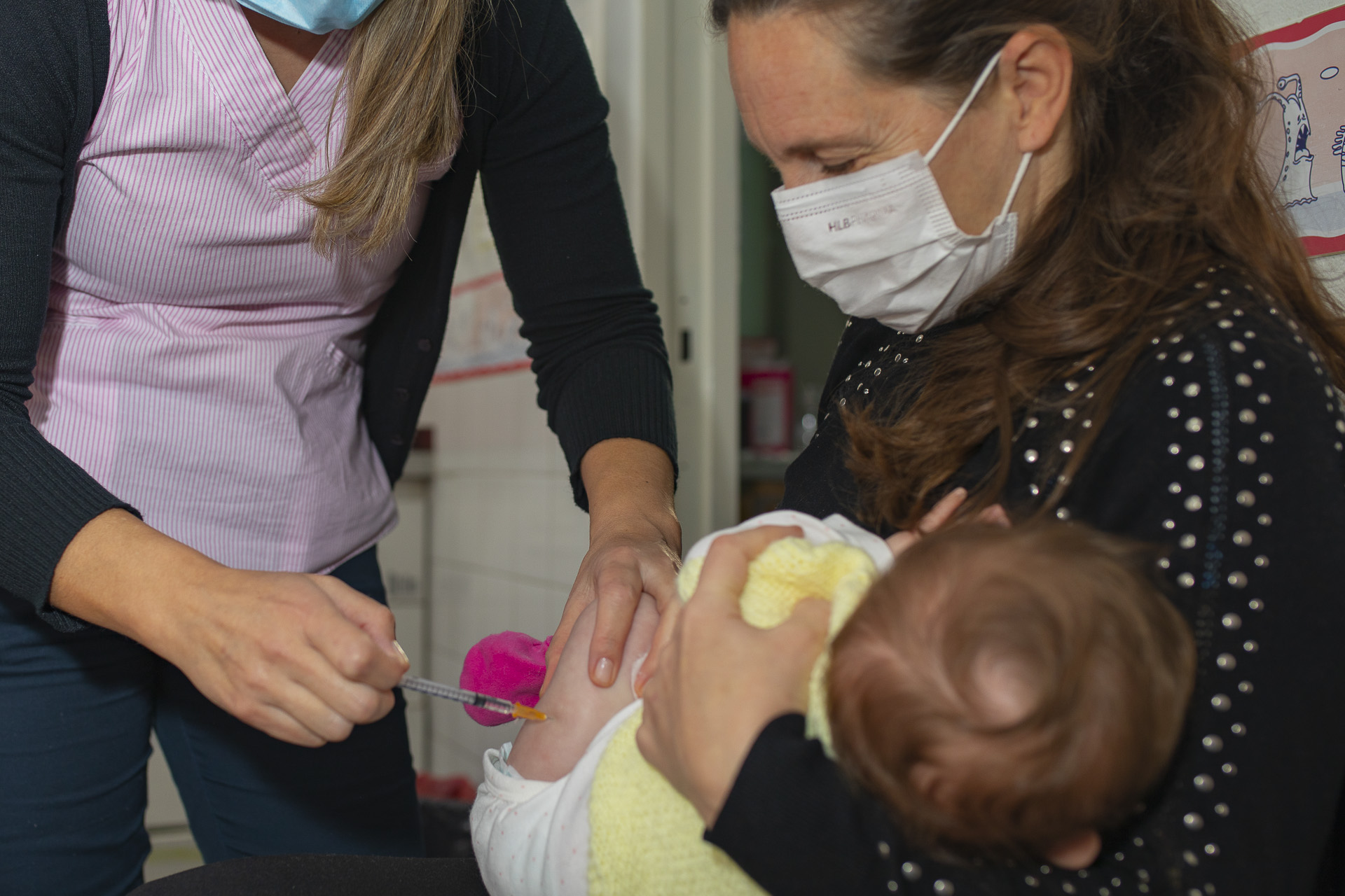 Avanzará la aplicación de refuerzos contra Covid-19 en niñas, niños y adolescentes