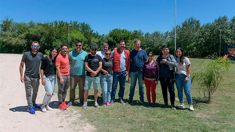 Bahl anunció tareas de pavimentación y una nueva plaza para la vecinal Espejo Bahl anunció tareas de pavimentación y una nueva plaza para la vecinal Espejo