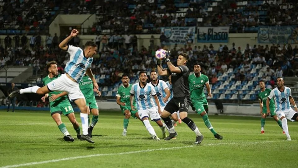 Continúa la acción de la Primera Nacional con nueve partidos