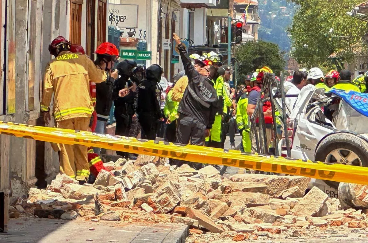 Ya son 15 los muertos por el terremoto en Ecuador y parte de Perú
