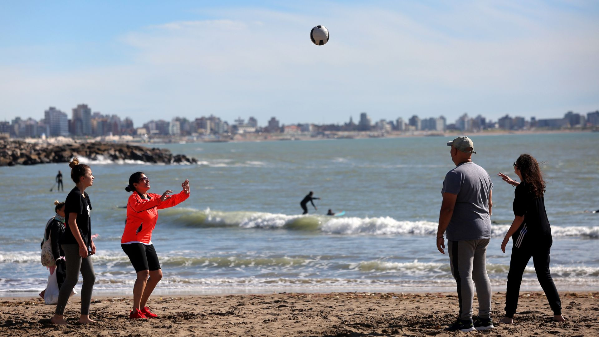 En el fin de semana largo, unos 880 mil turistas viajaron en todo el país En el fin de semana largo, unos 880 mil turistas viajaron en todo el país