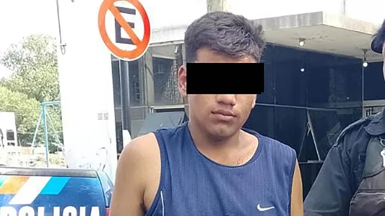 Detuvieron a dos hermanos acusados de ser los autores del crimen del nene de 12 años en Rosario Detuvieron a dos hermanos acusados de ser los autores del crimen del nene de 12 años en Rosario