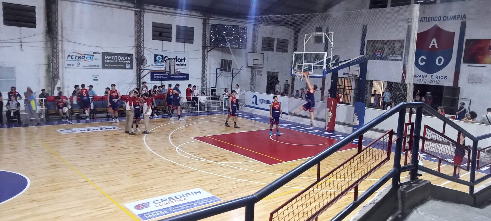 En un partido en dos canchas, Olimpia venció sobre el final a Almagro En un partido en dos canchas, Olimpia venció sobre el final a Almagro
