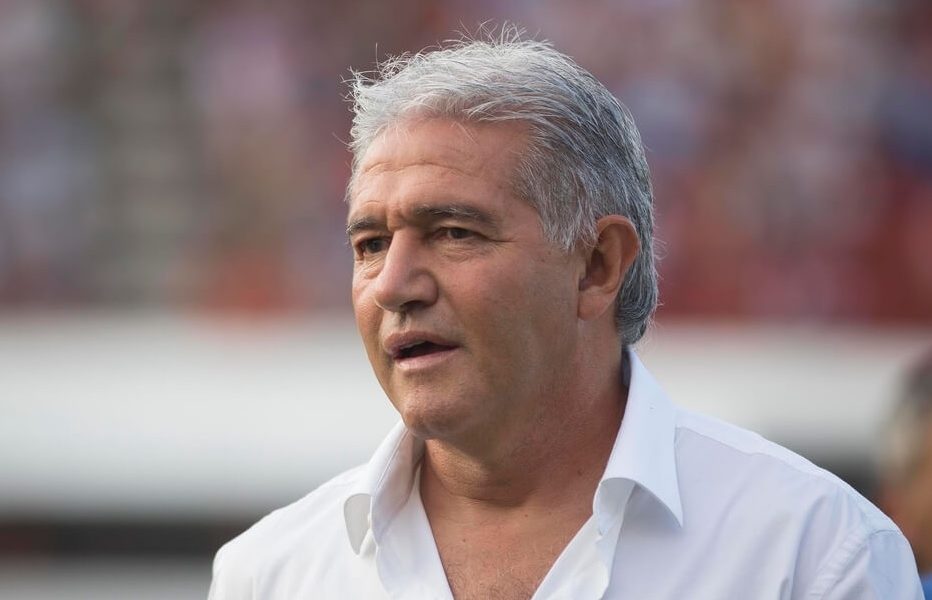 Jorge Burruchaga: “Estoy dispuesto a dirigir a Independiente” Jorge Burruchaga: “Estoy dispuesto a dirigir a Independiente”