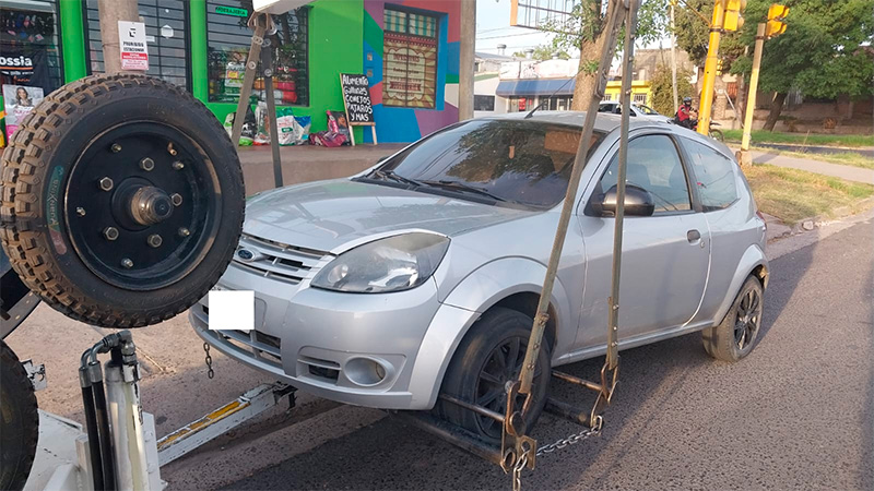 Retuvieron el vehículo a conductor alcoholizado en Paraná Retuvieron el vehículo a conductor alcoholizado en Paraná