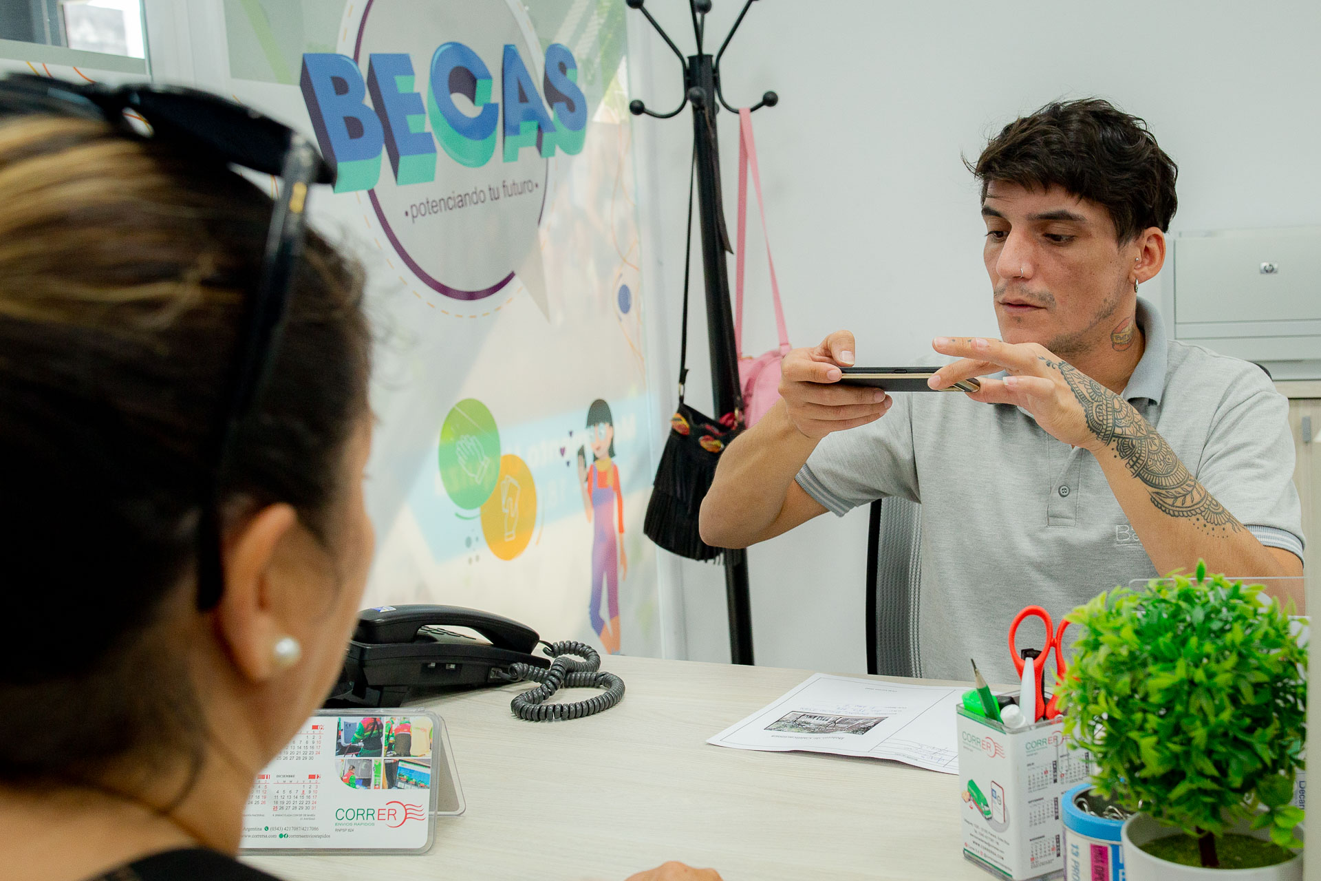 Continúan las inscripciones para becas secundarias del Becario