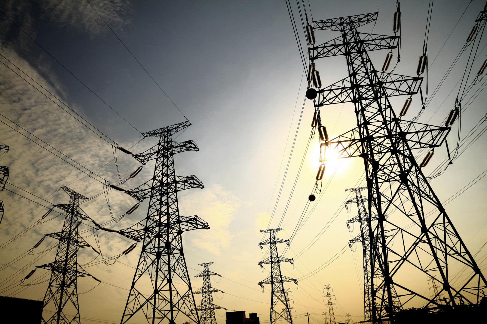 Por la ola de calor, la demanda de electricidad llegó a su récord histórico Por la ola de calor, la demanda de electricidad llegó a su récord histórico