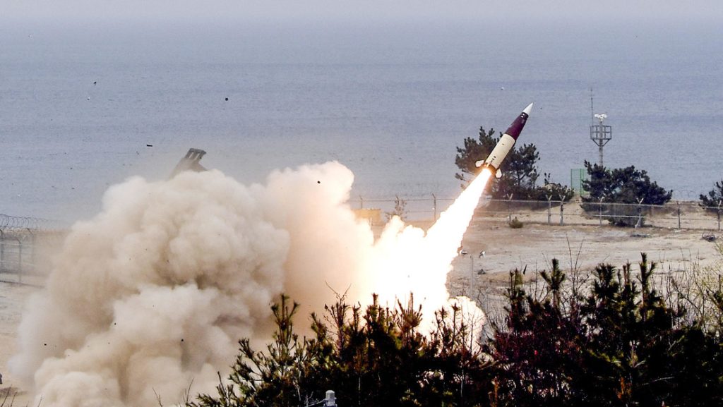 Corea del Norte lanzó otro misil por maniobras militares de EEUU y Corea del Sur