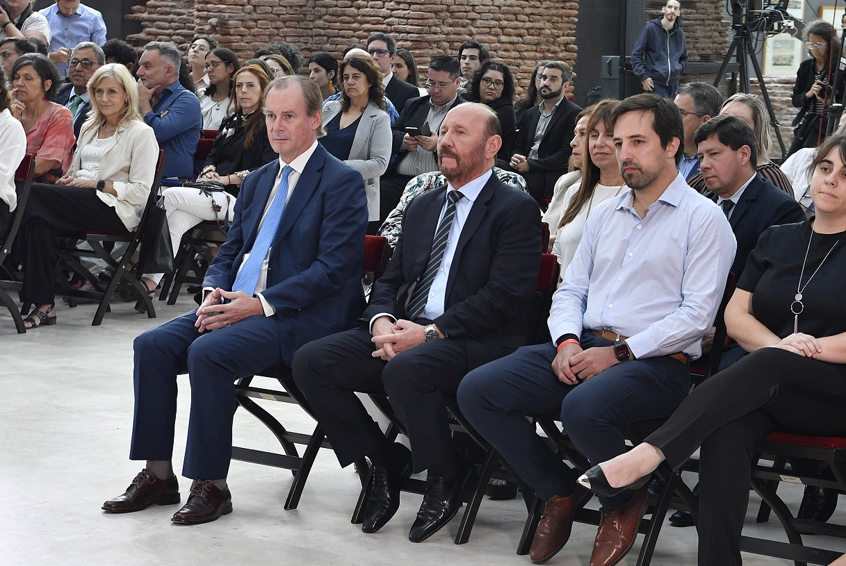 Bordet puso en valor inversiones de la Nación y la provincia para fortalecer la salud pública en Entre Ríos Bordet puso en valor inversiones de la Nación y la provincia para fortalecer la salud pública en Entre Ríos