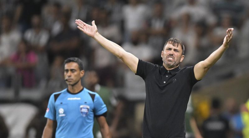 Coudet no tiene asegurada la continuidad en Atlético Mineiro pese al título ganado