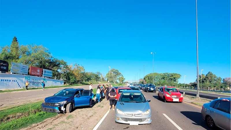 Choque multiple sobre Avenida José Hernández Choque multiple sobre Avenida José Hernández