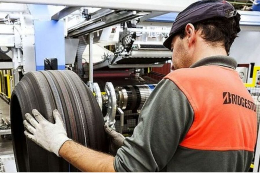 Una empresa pagará .300.000 a cada trabajador por participación en ganancias
