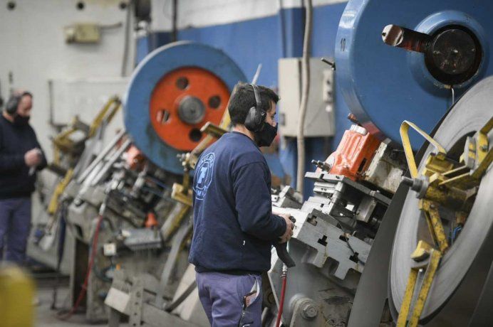 Eximirán a las industrias de pagar impuestos en Entre Ríos Eximirán a las industrias de pagar impuestos en Entre Ríos
