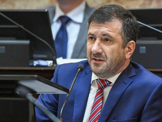 El proyecto de reducción de la tarifa eléctrica de Kueider avanzó en el Senado El proyecto de reducción de la tarifa eléctrica de Kueider avanzó en el Senado