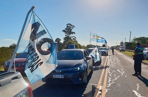 Este domingo vuelve a marchar la Asamblea Ambiental de Gualeguaychú Este domingo vuelve a marchar la Asamblea Ambiental de Gualeguaychú