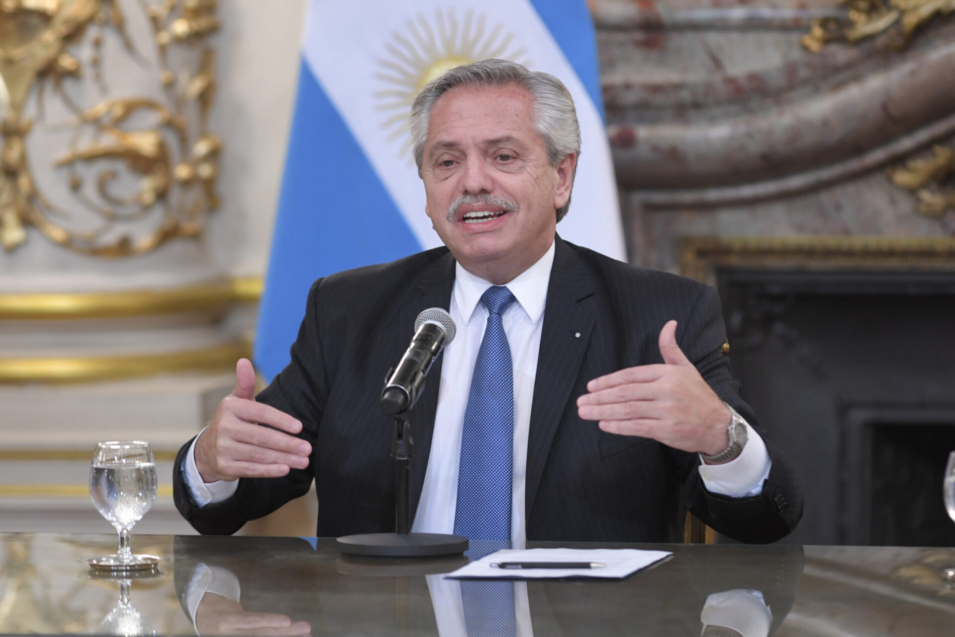 La suspensión de las elecciones son una «intromisión en el proceso democrático»